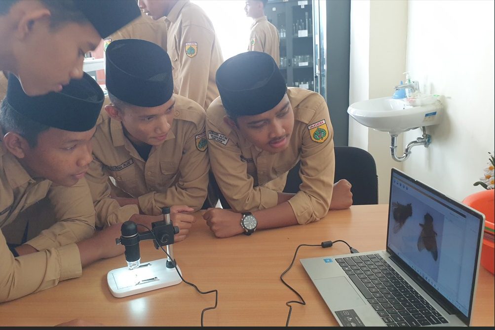 Kunjungan Edukasi Siswa SMA Dar Faqih Qurani ke Laboratorium Agroteknologi Universitas Samudra