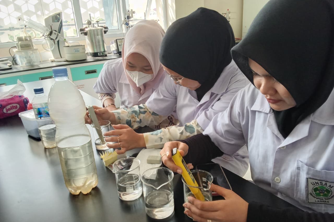 Riset Kualitas Air Aceh Tamiang, Mahasiswa Kimia Intensifkan Pengujian di Laboratorium Terpadu Unsam